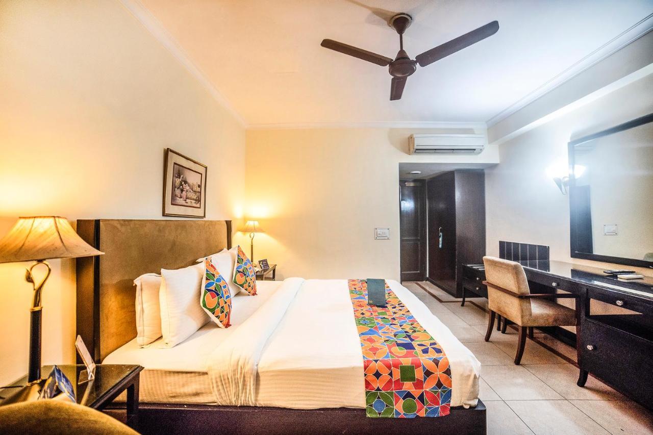 The Bmk Hotel Greater Kailash Дели Экстерьер фото